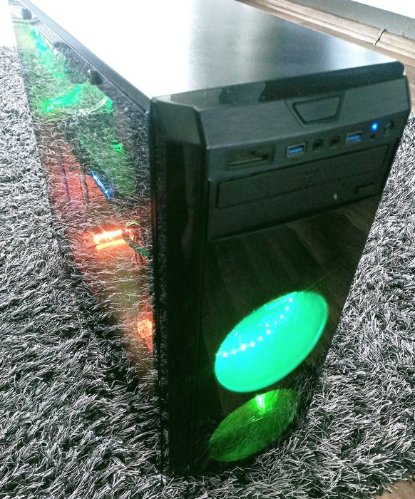 Komputer - i3-9100F -16 GB Ram- XFX Radeon 8Gb - SSD + HDD - Win11