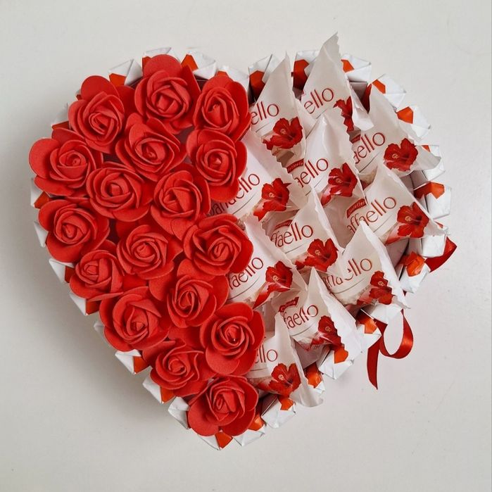 Prezent na Dzień Kobiet Box prezentowy zestaw dla dziewczyny 20 cm