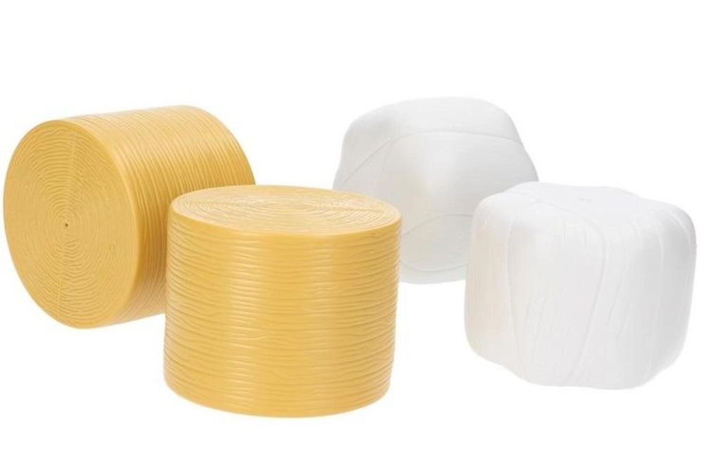 Sprasowane bele siana (biała i żółta) pudełko,234x192 mm