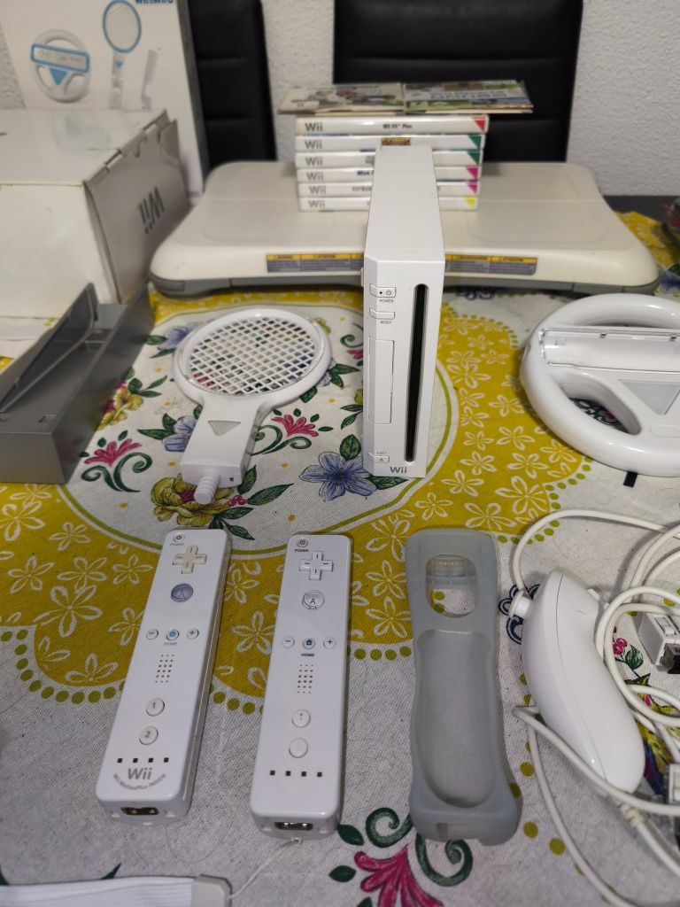 Nintendo wii com varios accesorios