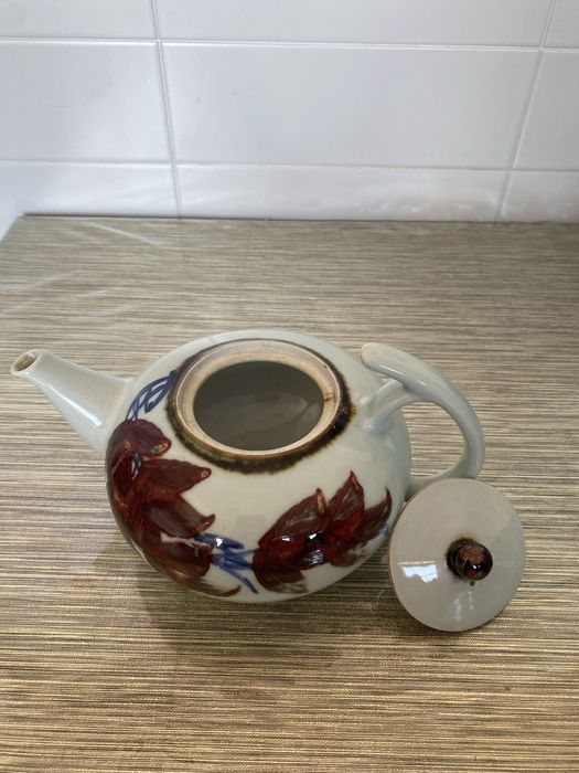 Bule de porcelana chinesa antigo