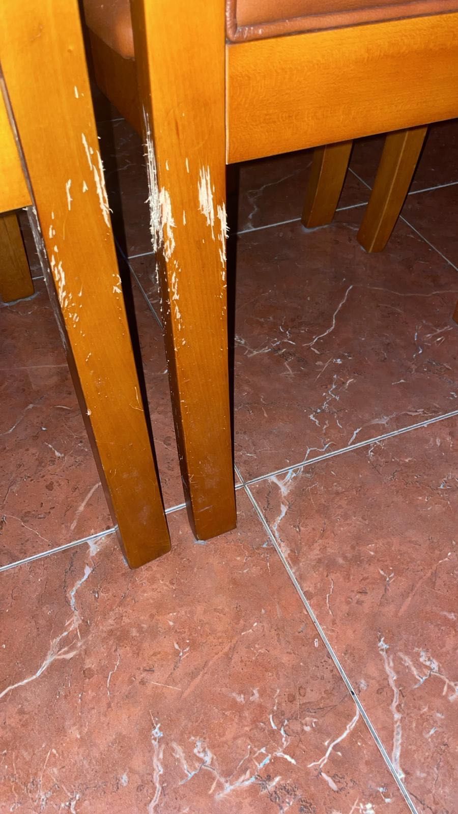 Mesa de jantar com cadeiras