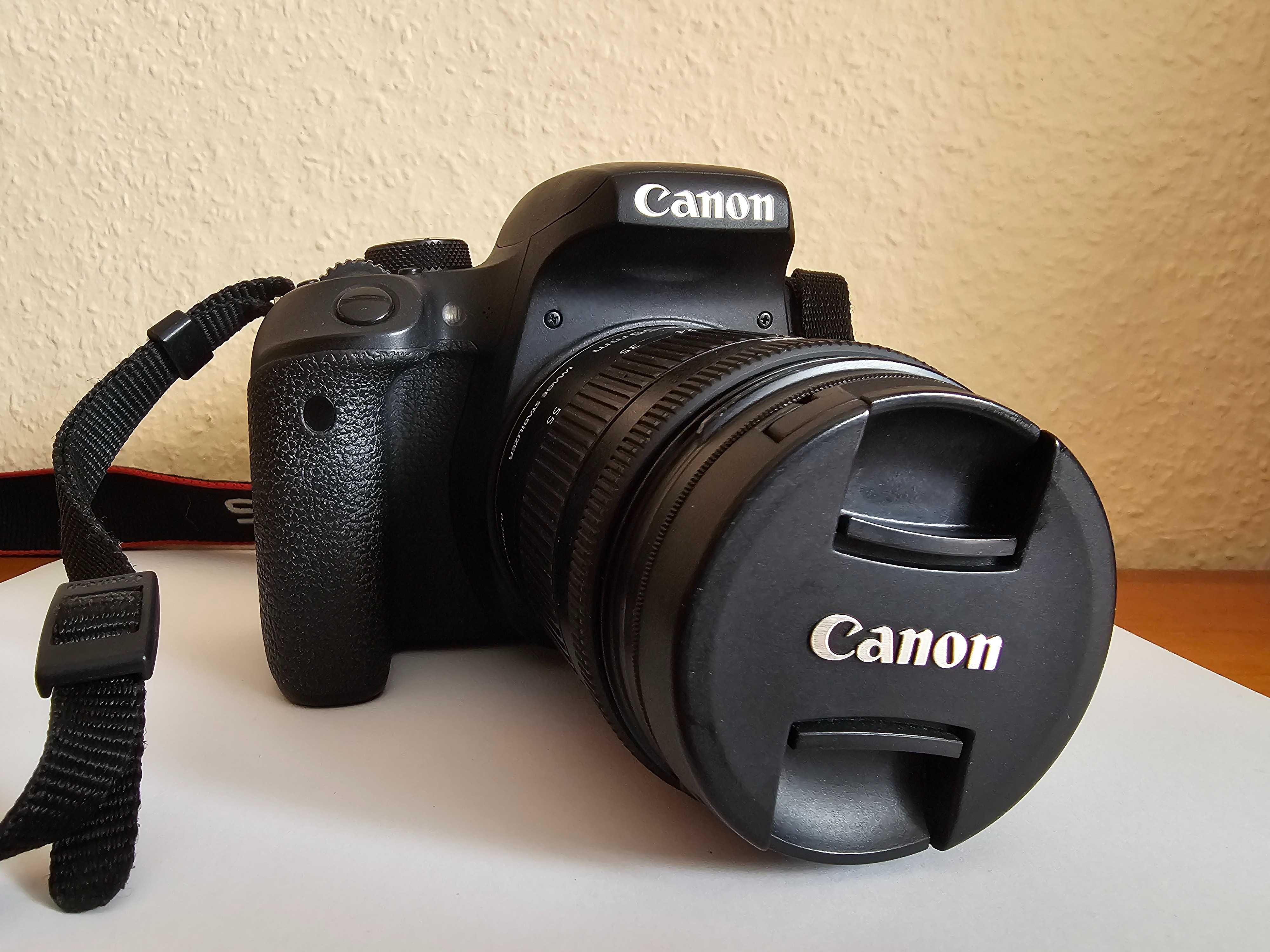 Canon EOS 800D + obiektyw 18-55mm + nakładka na obiektyw + akumulator