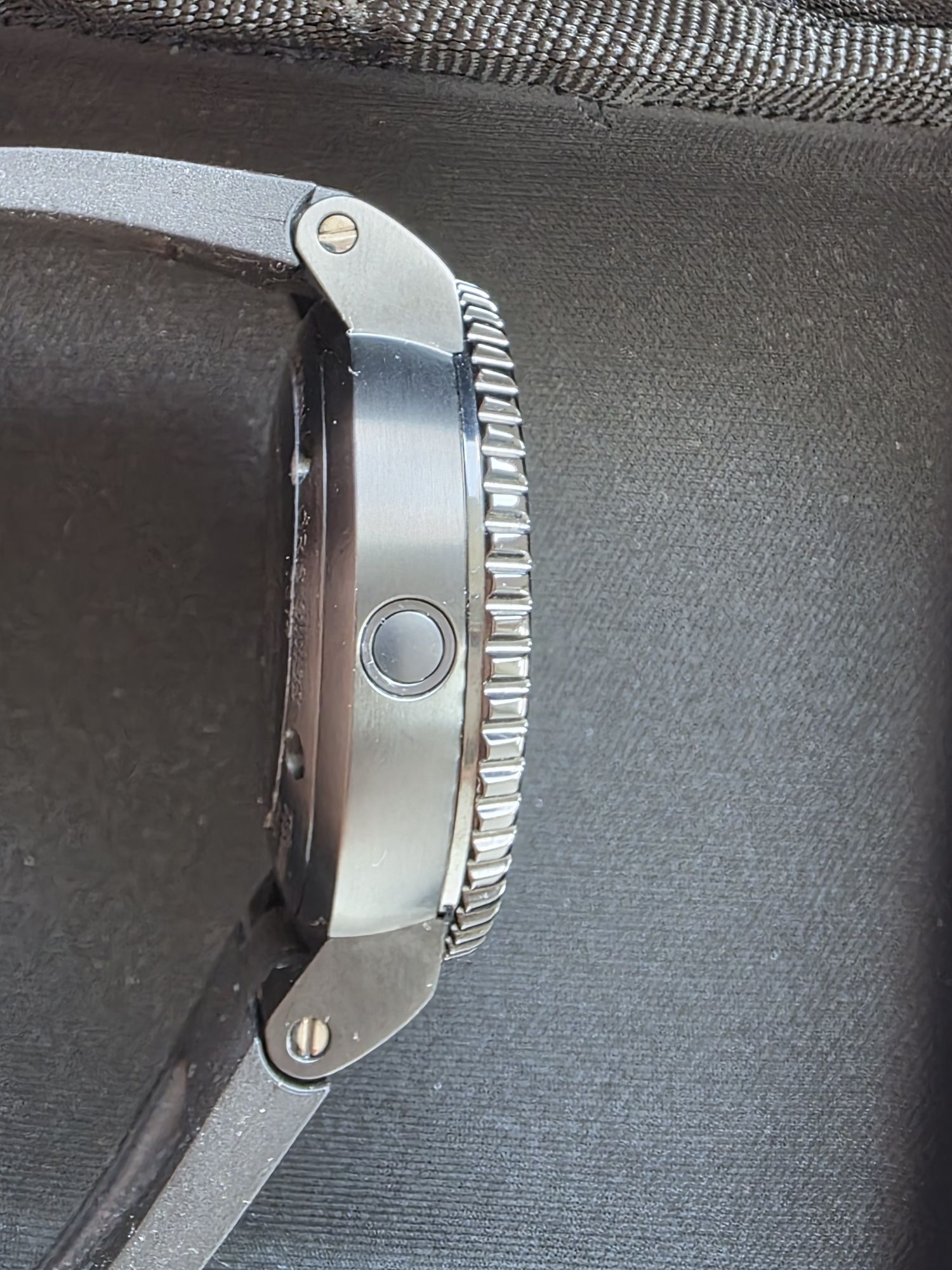 Oris Aquis Titan 46mm
Stan: N