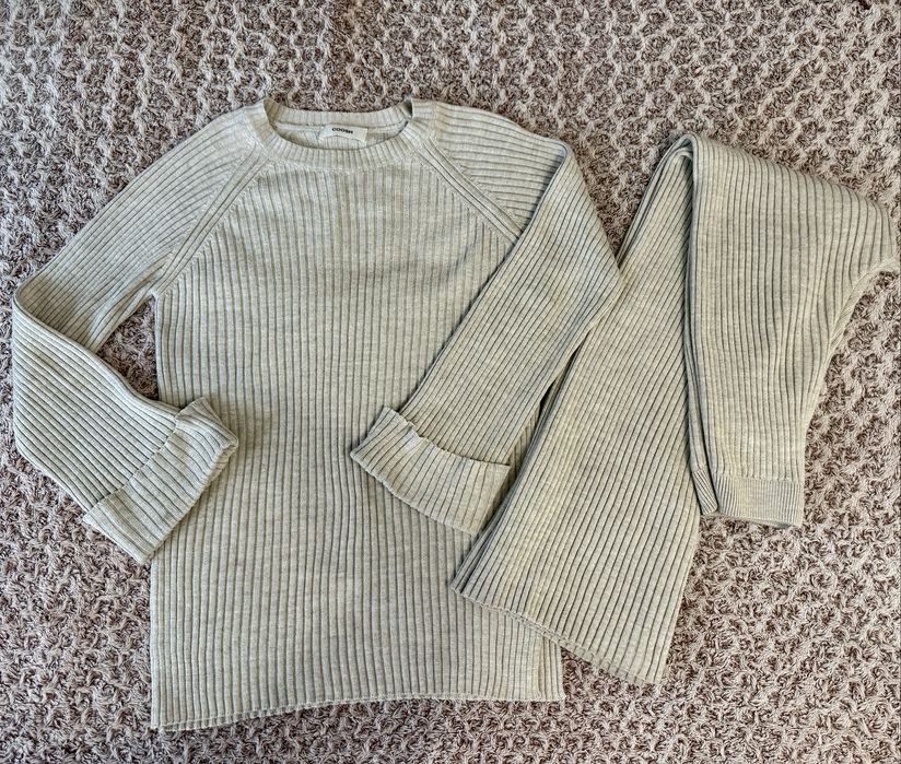 Костюм вʼязаний бренду Coosh