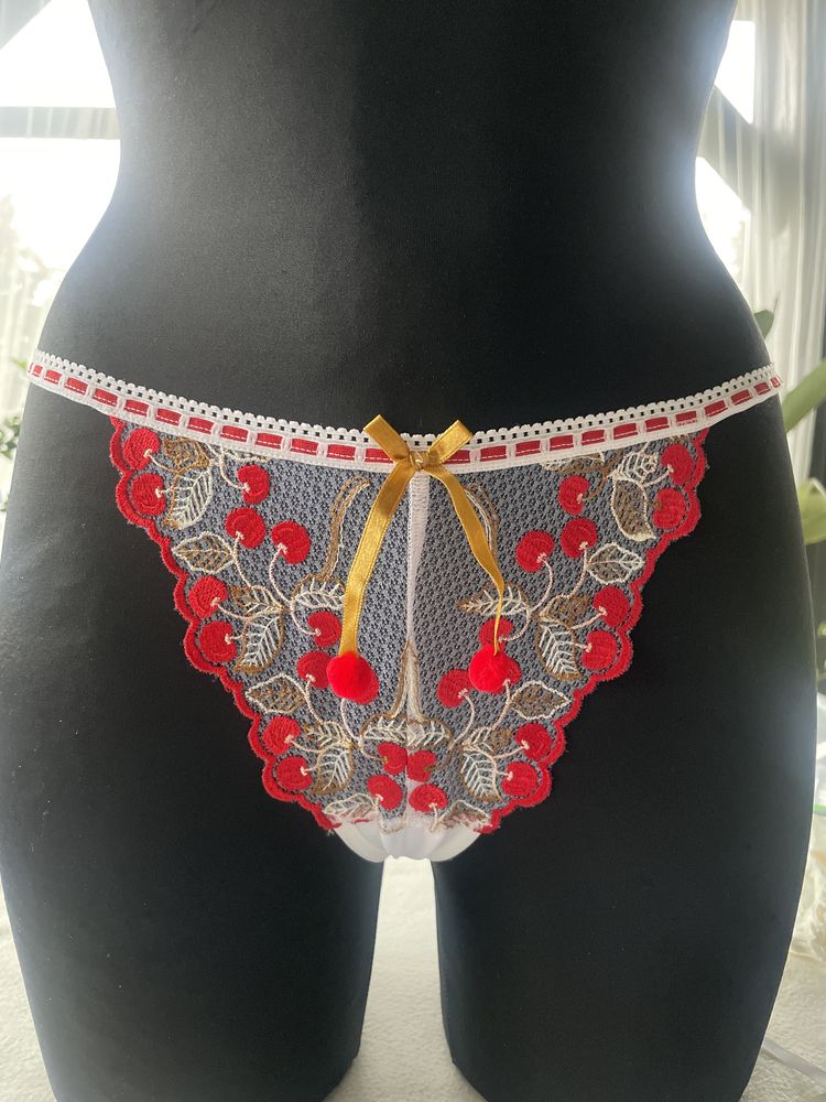 Stringi Miss Cherry r. M,L (389)