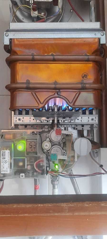 Esquentador Junkers Inteligente Ventilado como novo