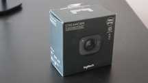 Webcam Logitech Full HD 1080p Preta + Colunas Creative Pebble 2.0