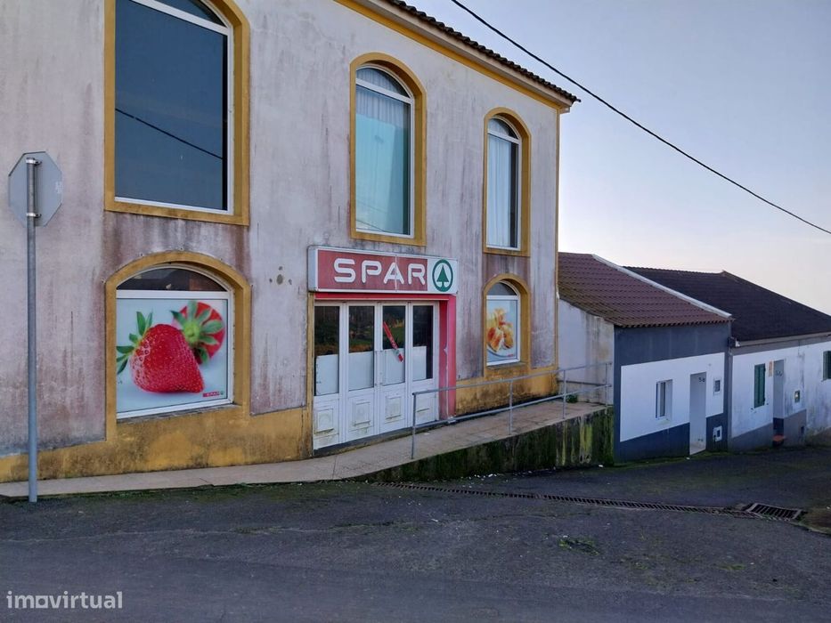 Store/Retail em Ilha de São Miguel (Açores), Nordeste REF:001_283529