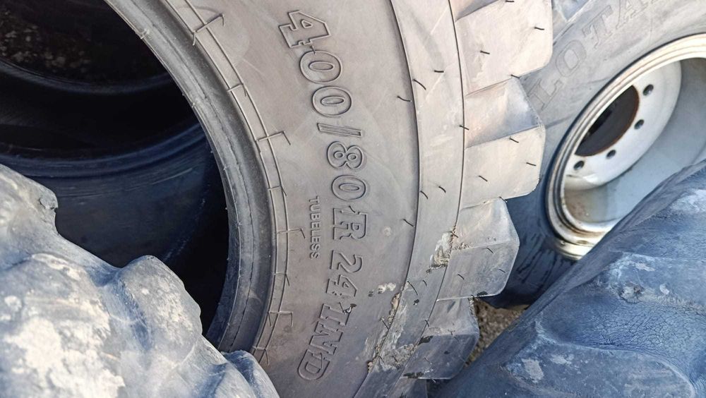 Opona rolnicza 400/80R24 BKT ładowarka JCB Cat Kramer Manitou Merlo