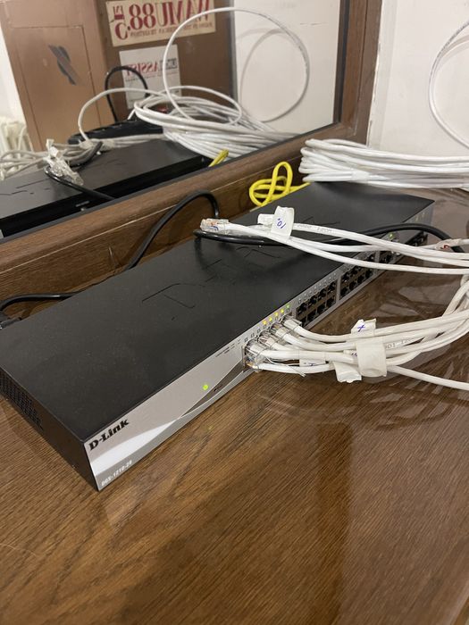 Коммутатор (Свич) гигабитный на 28 портов