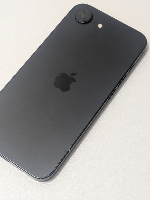 Iphone 16e для дома