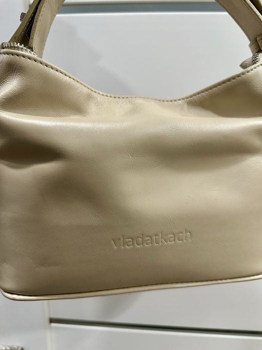 Бежева шкіряна сумочка українського бренду