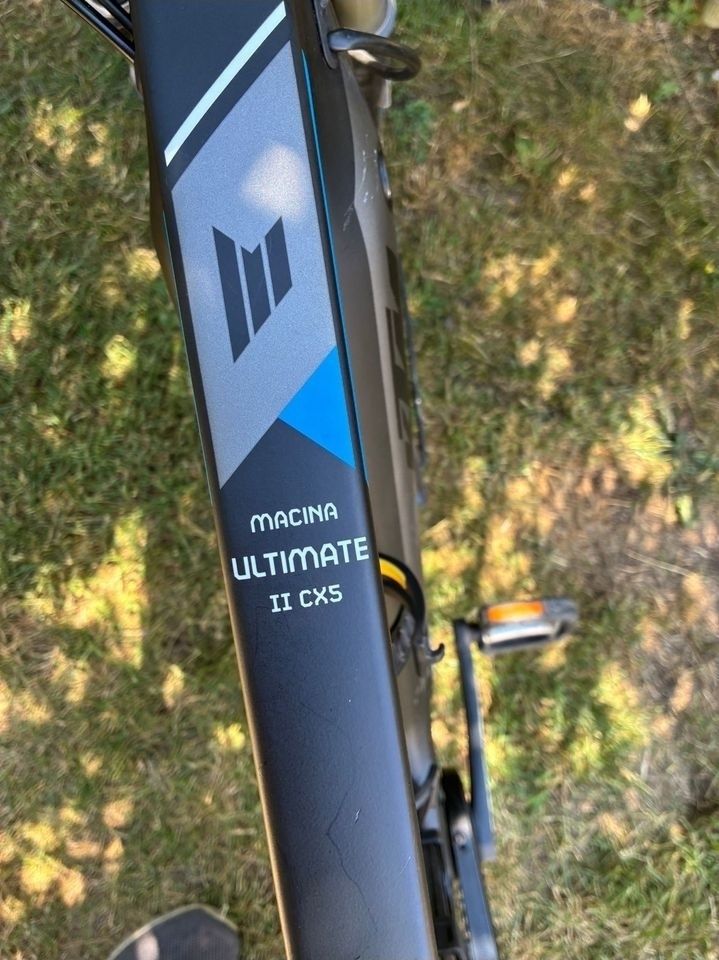 Rower Elektryczny KTM Macina Ultimate II CX5