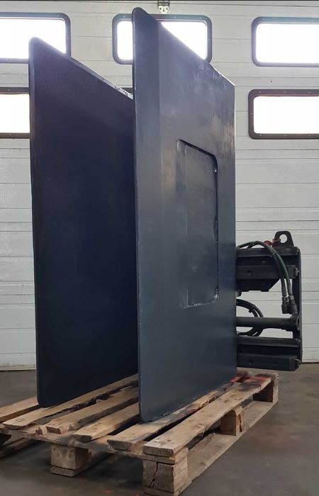 Chwytak do bel makulatury, kartonów lodówek styropianu KAUP 1,5T 413G