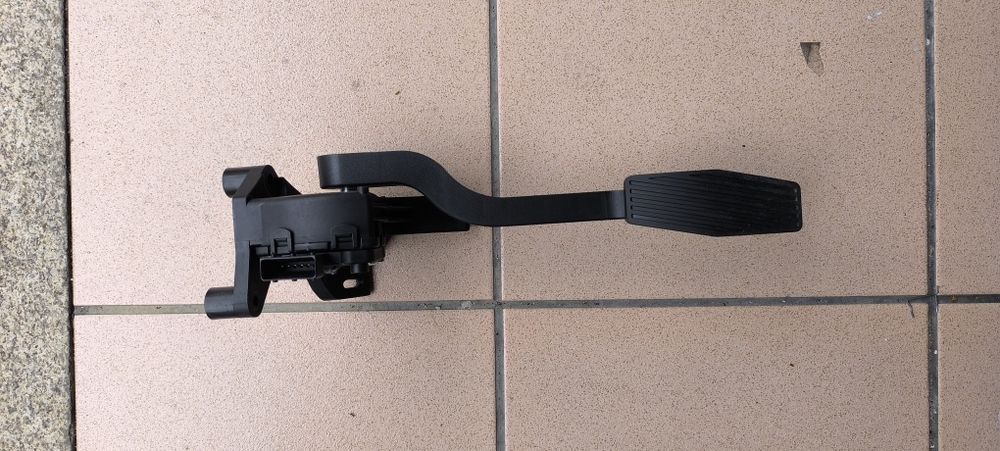 Pedal acelerador Opel corsa C