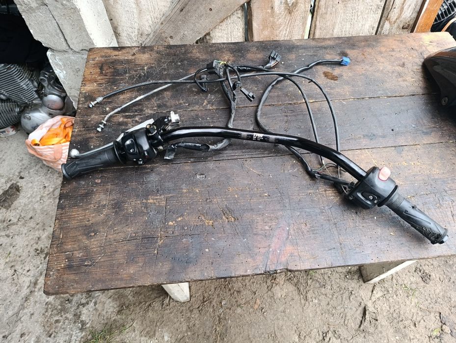 Kierownica Yamaha FZ6 04 - 09 r klamka przełączniki sprzęgło części G2