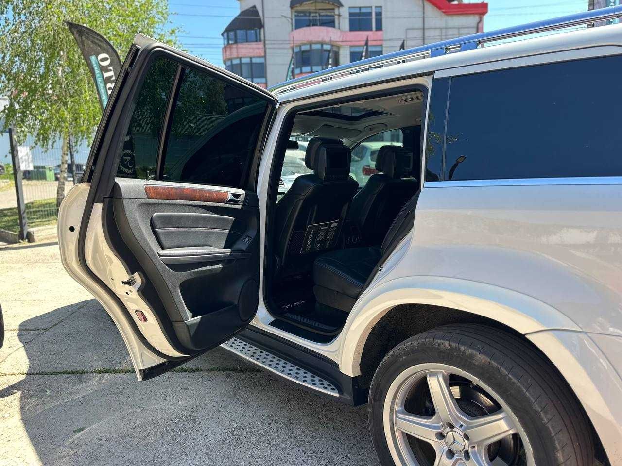 MERCEDES-BENZ GL 550 купити в кредит БЕЗ АВАНСУ