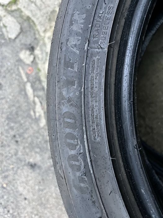 Sprzedam opony Good Year 215/50/R 18