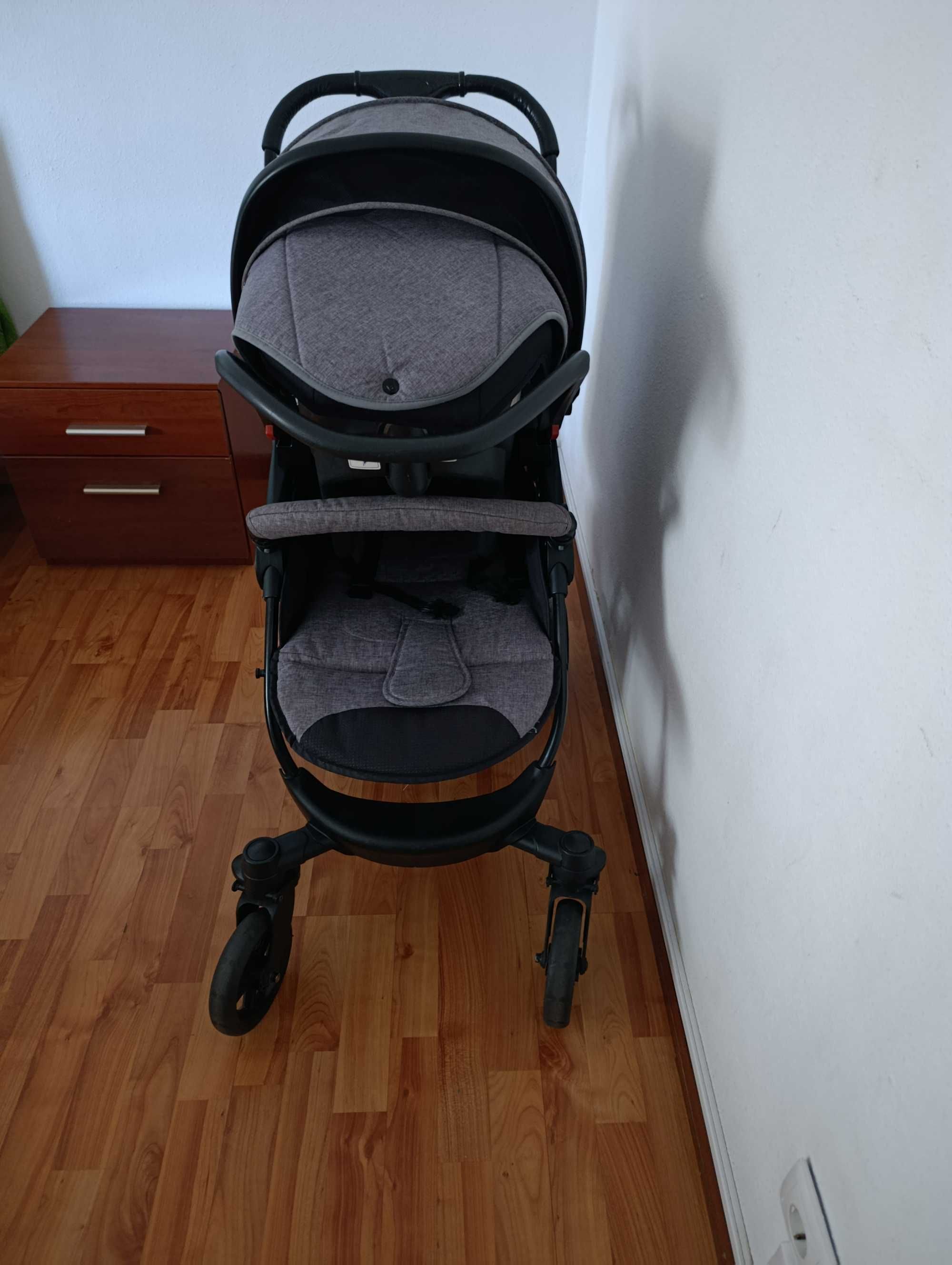 Vendo carinho de bebe