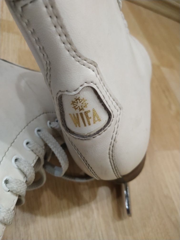Продам коньки марки WIFA
