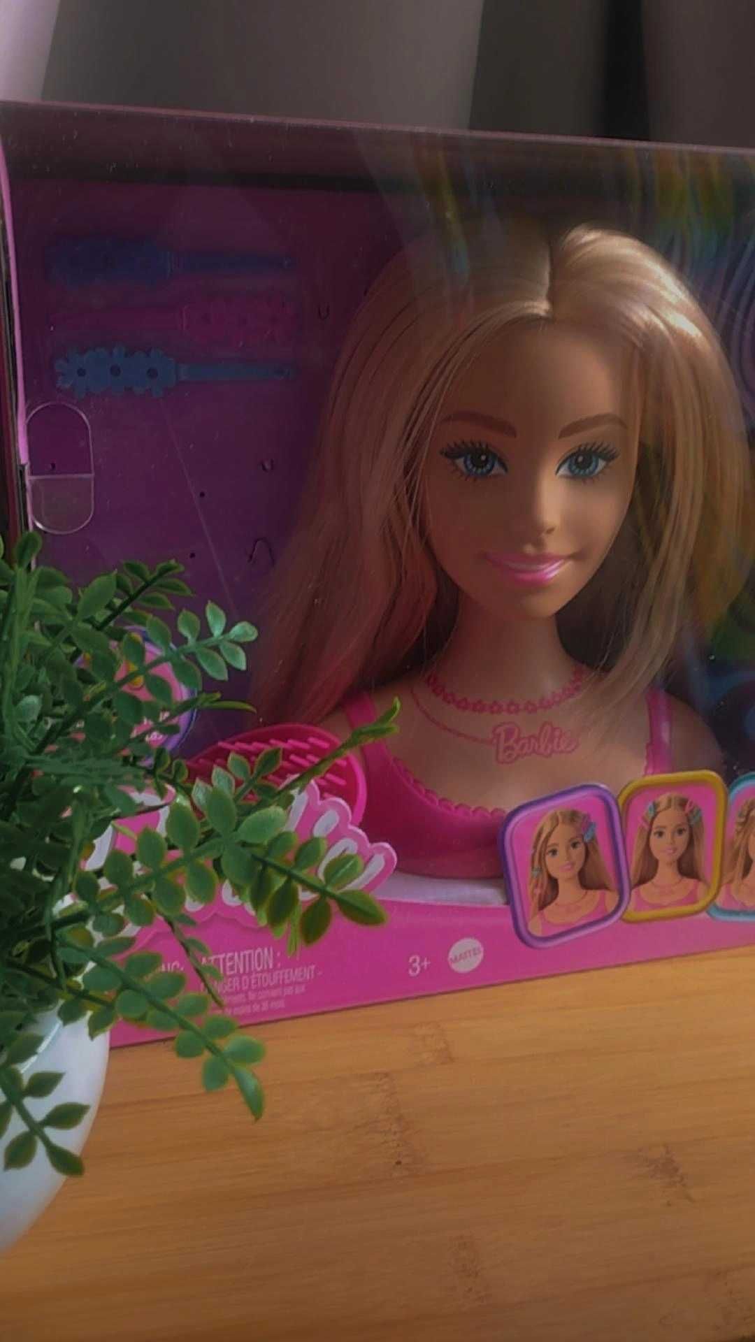 Glowa Barbie  nova