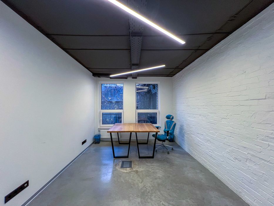 Орендувати офіс на Печерську окремий вхід, перший поверх, є генератор