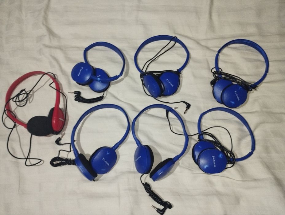 Навушники до комп'ютера або телефону