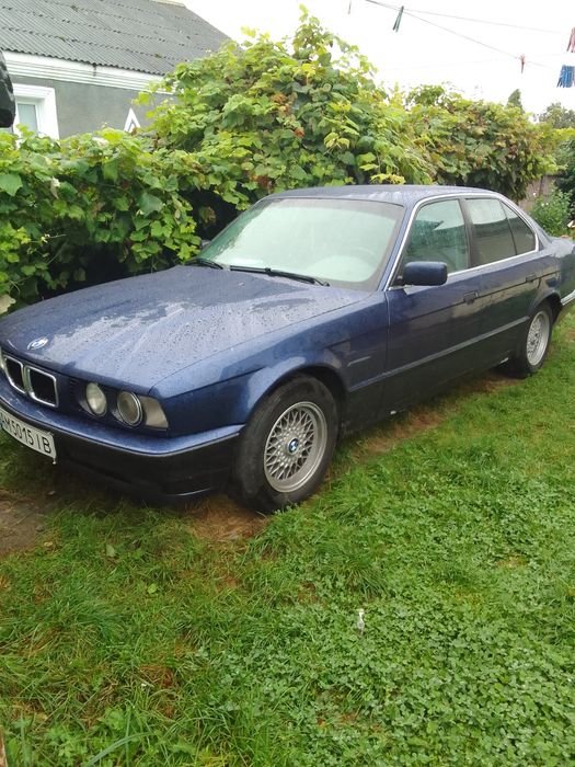 Продам  автомобіль бмв на моторі м60 в30 ,