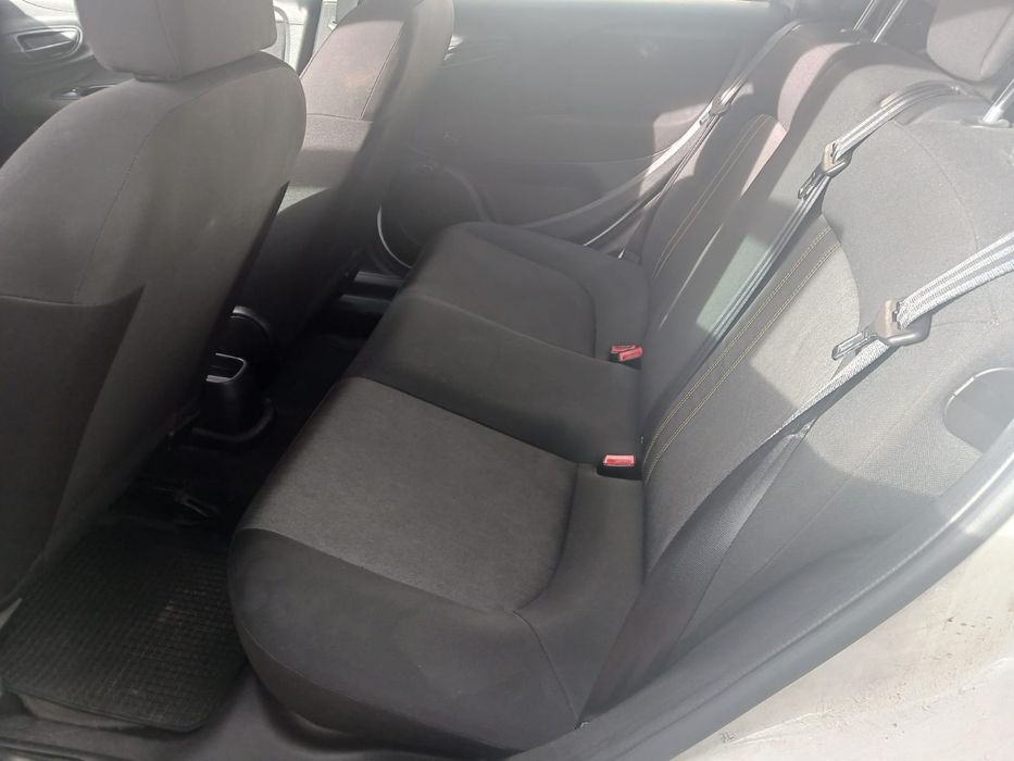 Fiat Punto 1.2 8v 69cv Young 5p