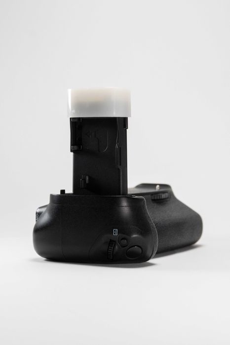 Grip BG-E14 para Canon 70D 80D 90D *SEMI-NOVO*