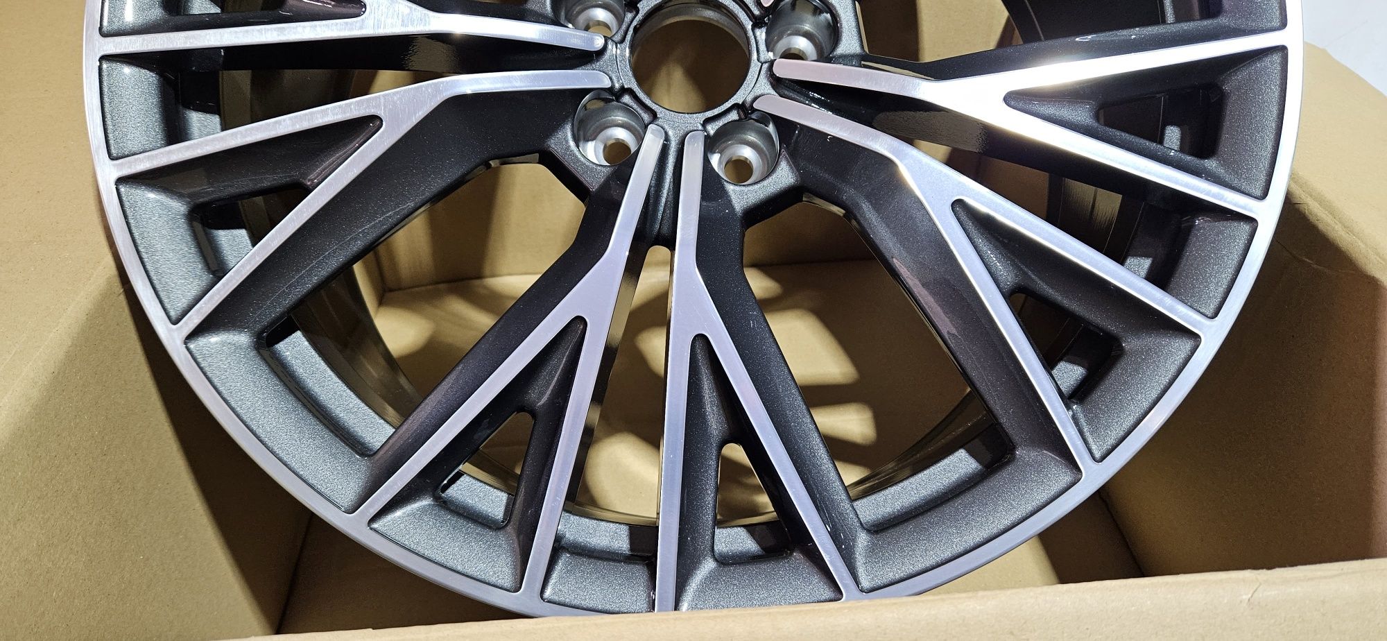 Felga 20 aluminiowa audi a7 s7 nowa oryginał 5×112 4G8