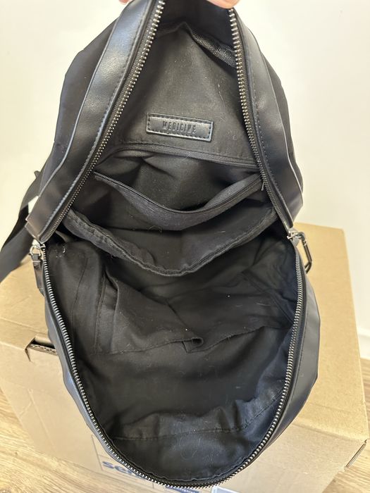 Czarny plecak od Medicine