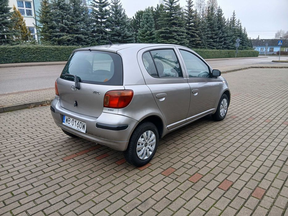 TOYOTA YARIS 1.0VVT-i benzyna , 5 drzwi , kupiona w Polsce ...