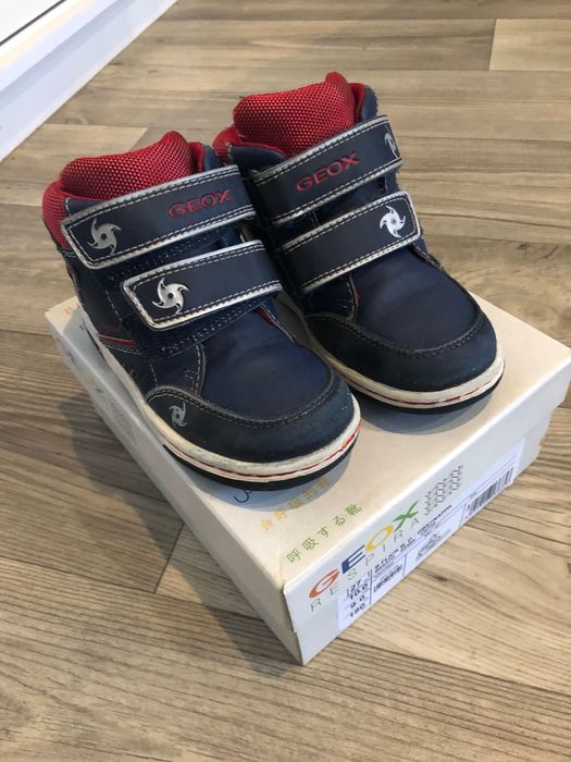 Ботинки на мальчика Geox,27 , размер,весна-осень