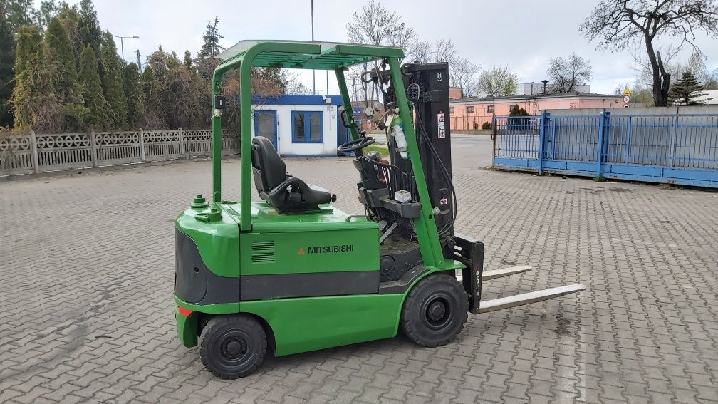 Mitsubishi FB25K wózek widłowy udźwig 2500 kg 2006 rok