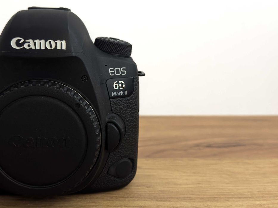 Sprzedam Canon EOS 6D Mark II