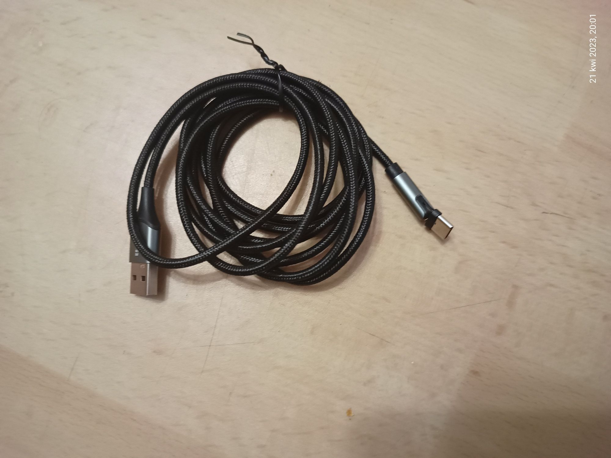 Kabel do ładowania telefonu 2 metry USB C.