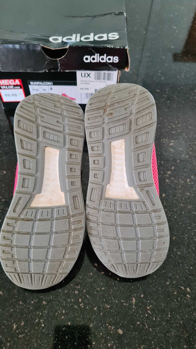 Buty sportowe dla dziewczynki Adidas rozmiar 26,5