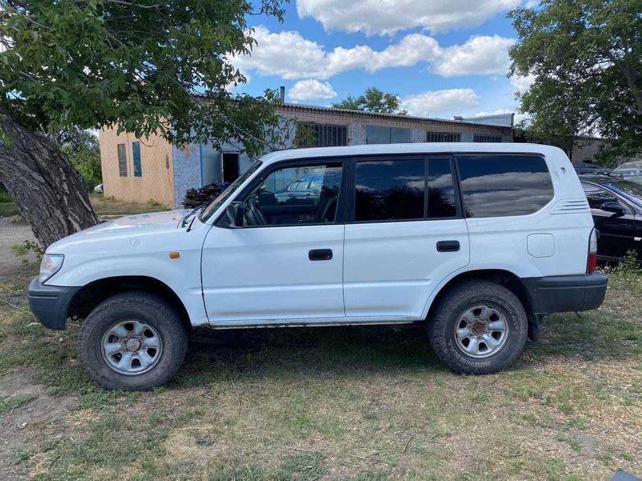 Toyota Land Cruiser Prado 90 • 3.0 TD • МКПП • Идеальное состояние