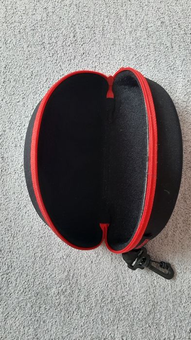 etui ochronne na okulary przeciwsłoneczne , korekcyjne, basenowe