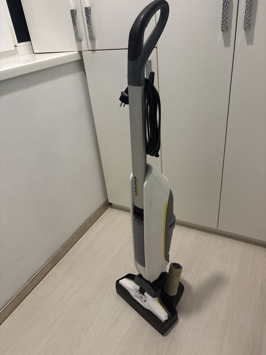 Миючий пилосос Karcher FC 5 преміум безмішковий