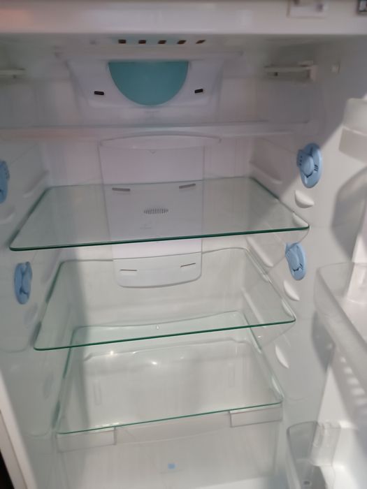 Холодильник Samsung