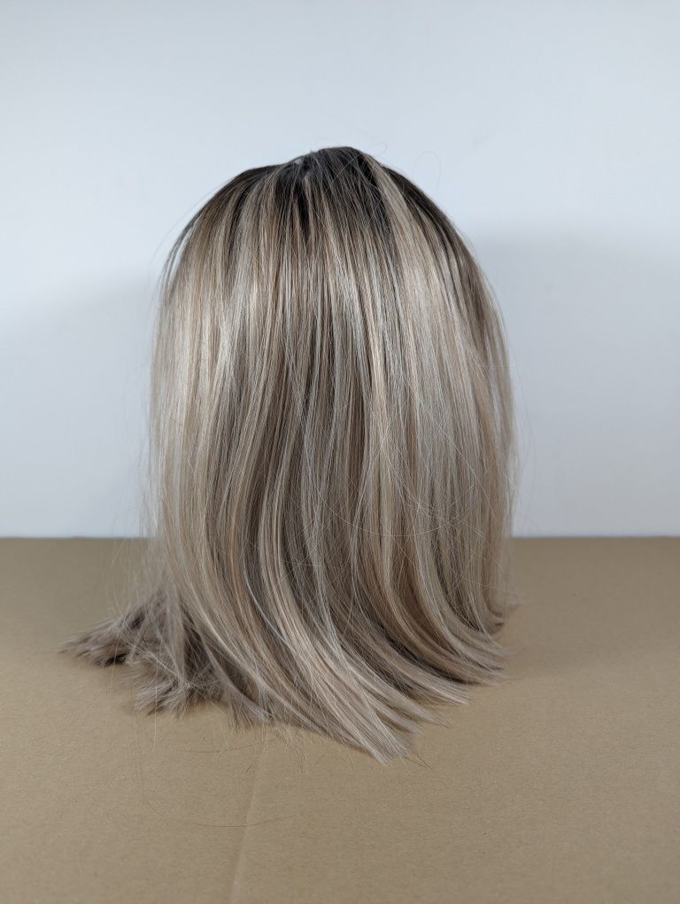 Peruka damska ombre ok 30 cm brązowa blond pół długa