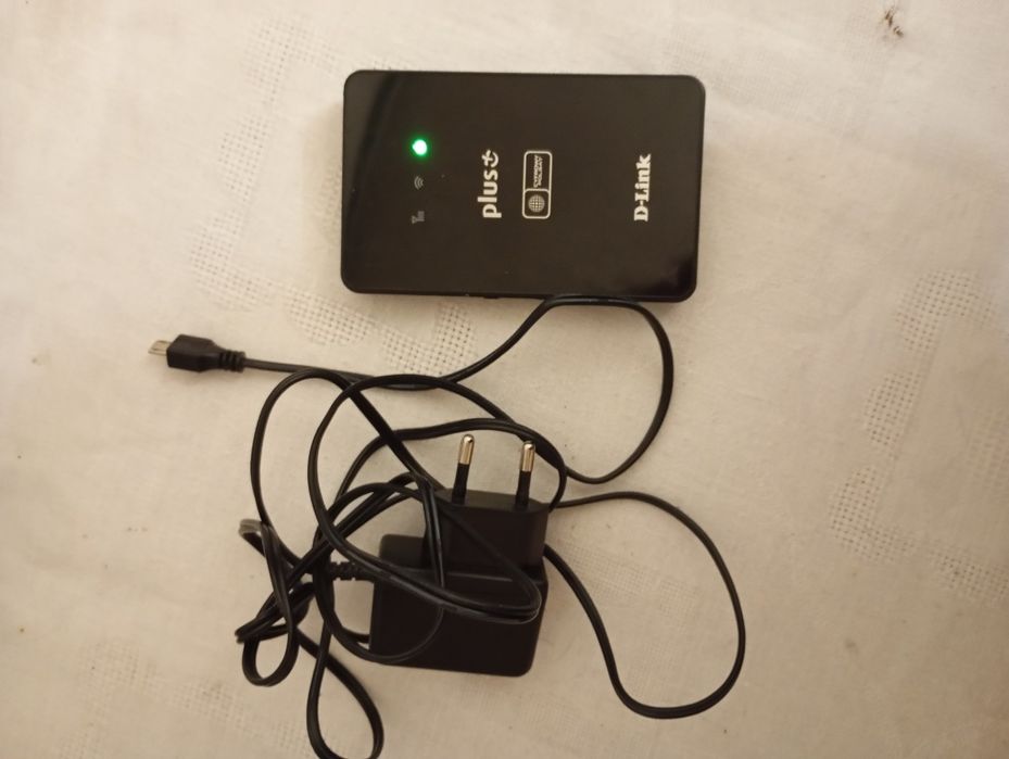 Ruter bezprzewodowy przenośny D-link model dwr932 C1 działa