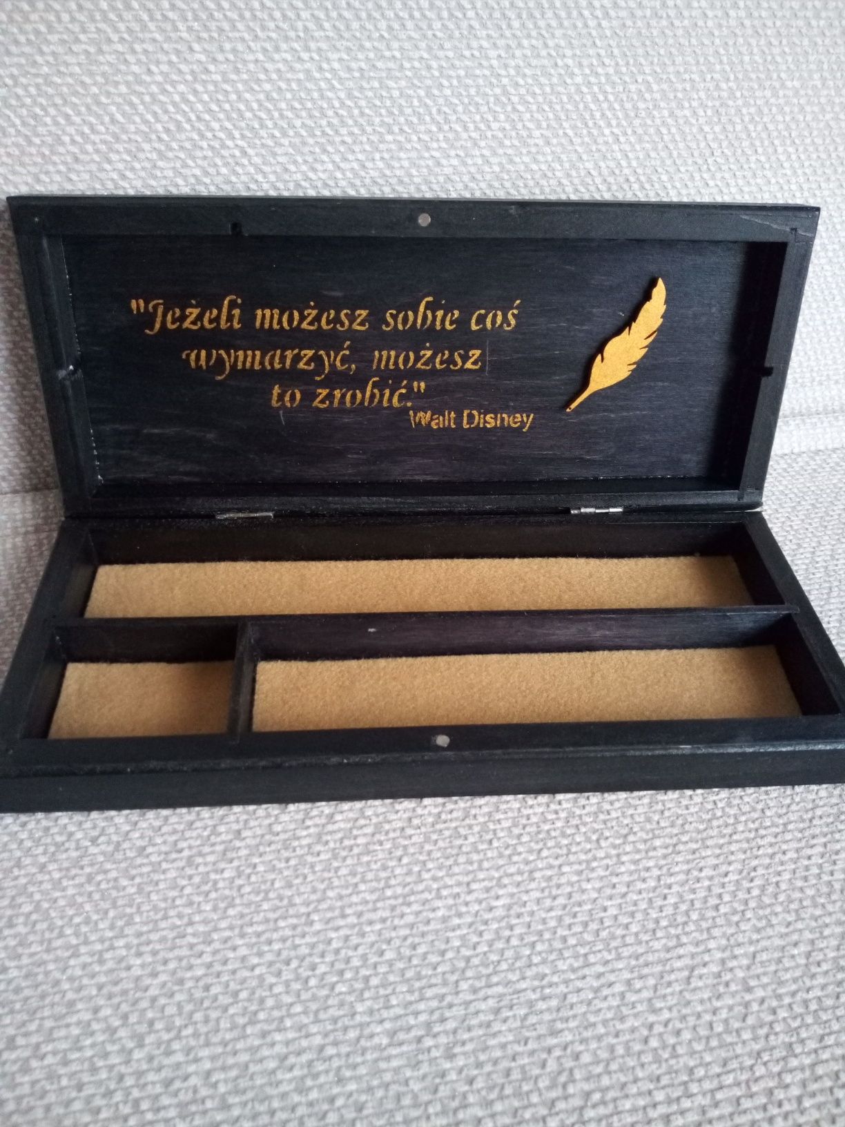 Piórnik drewniany, prezent, podziękowanie dla szefa, emeryta