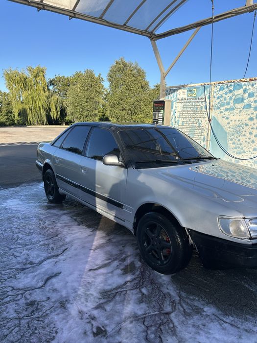 Продам ауді 100 С4