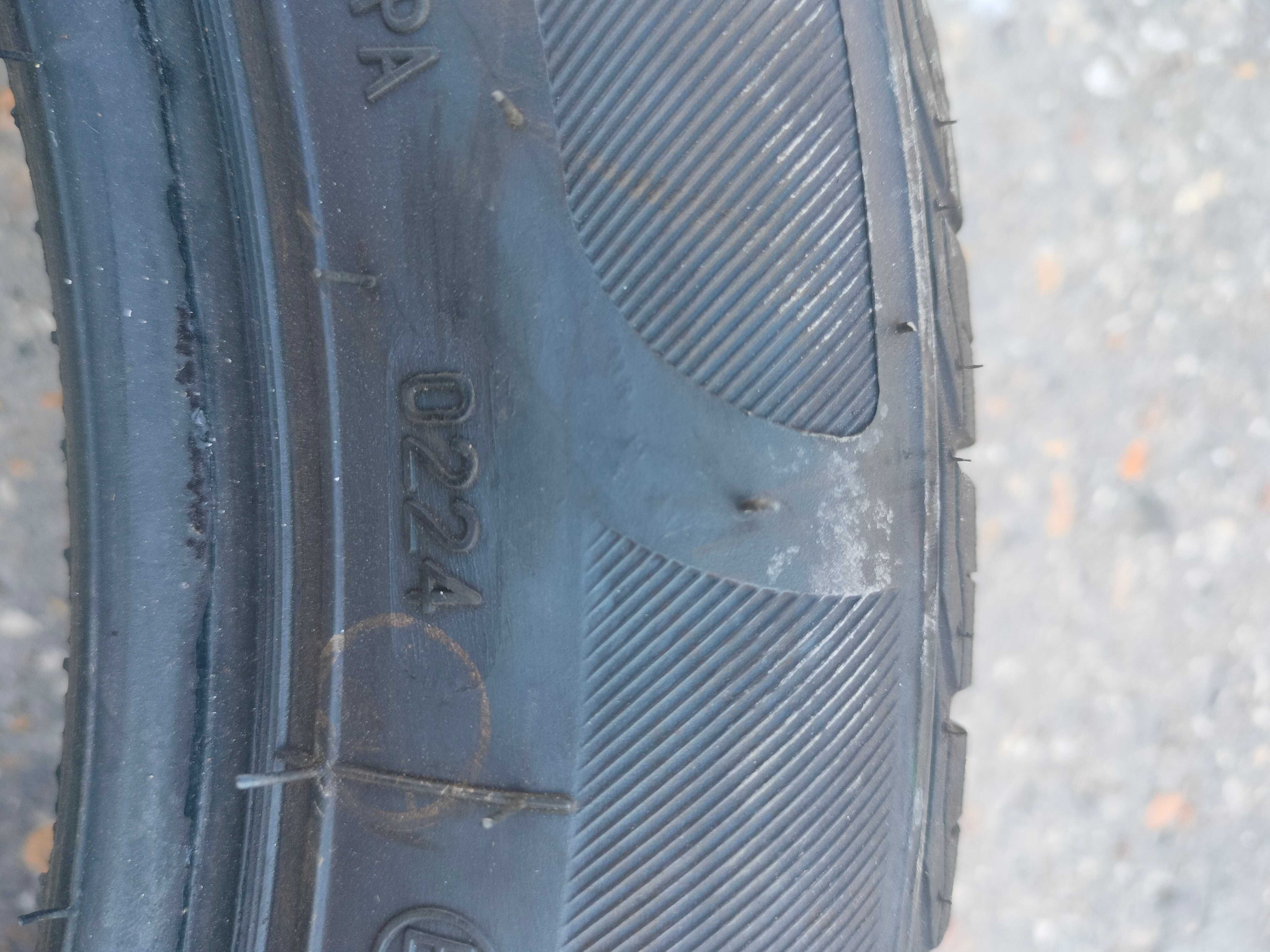 Opony l-gripp 66 165/60R15 6mm 12/2024