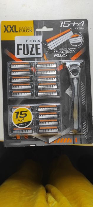 BODY X FUZE — набір для гоління XXL (19 касет)