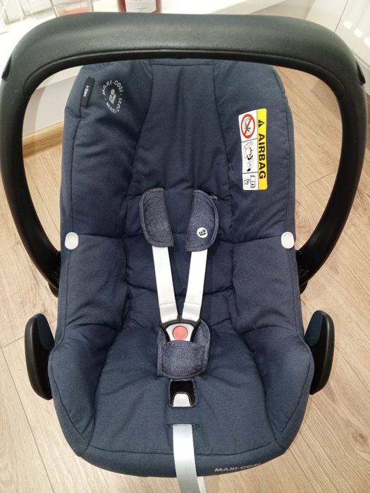Автолюлька maxi-cosi rock / автокрісла maxi-cosi